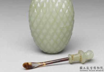 图片[3]-Jade lychee-shaped snuff bottle, Qing dynasty, 18th century-China Archive